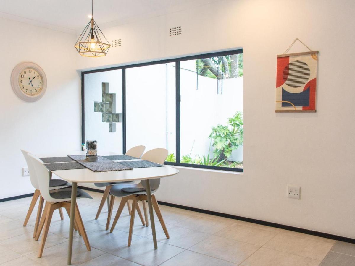 Zwelakho Furnished Apartments The Cube Johannesburg Luaran gambar