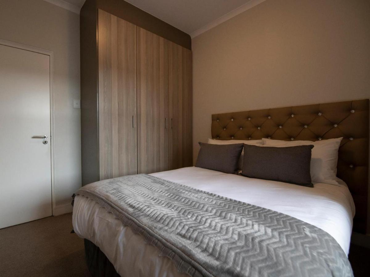 Zwelakho Furnished Apartments The Cube Johannesburg Luaran gambar