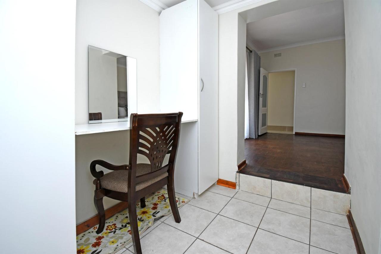 Zwelakho Furnished Apartments The Cube Johannesburg Luaran gambar